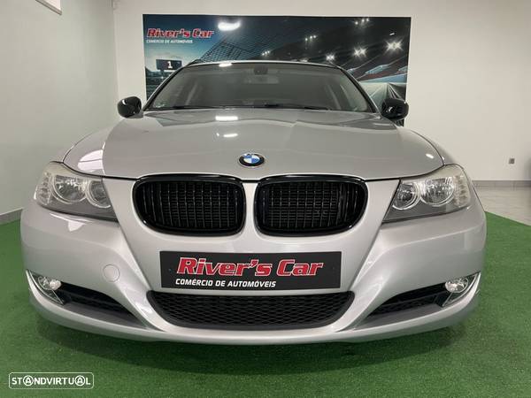 BMW 320 d Touring Navigation Sport - 8