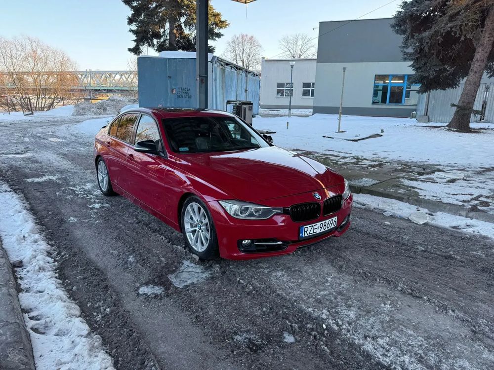 BMW 3 Series F30/F31 335i Sport Line 2013