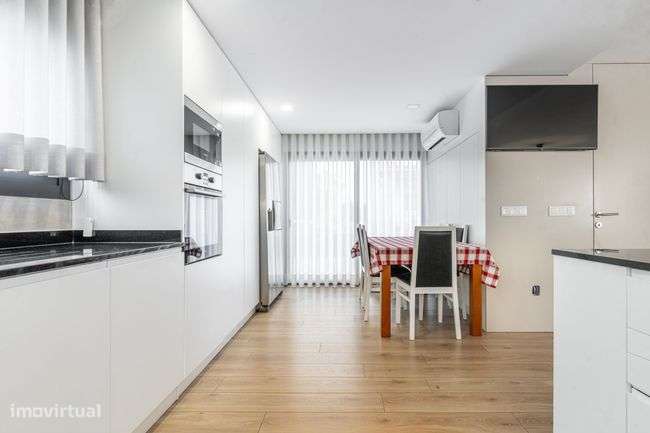 Moradia T4 à venda em Vila Verde - Loureira-7