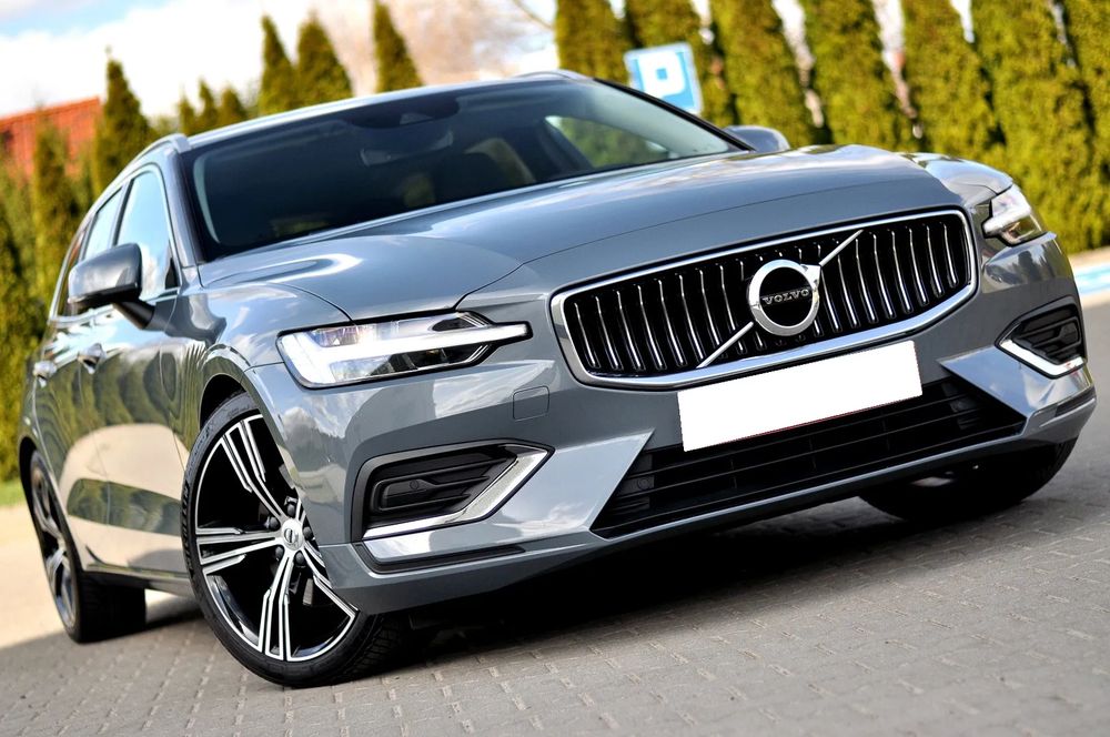 Volvo V60 II B3 B Geartronic Inscription 2021