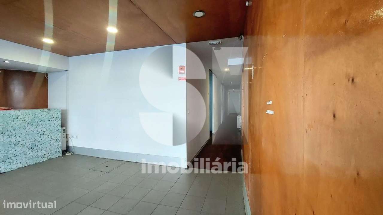 LOJA com 208m2 - CENTRO PÓVOA DE VARZIM - Grande imagem: 4/16