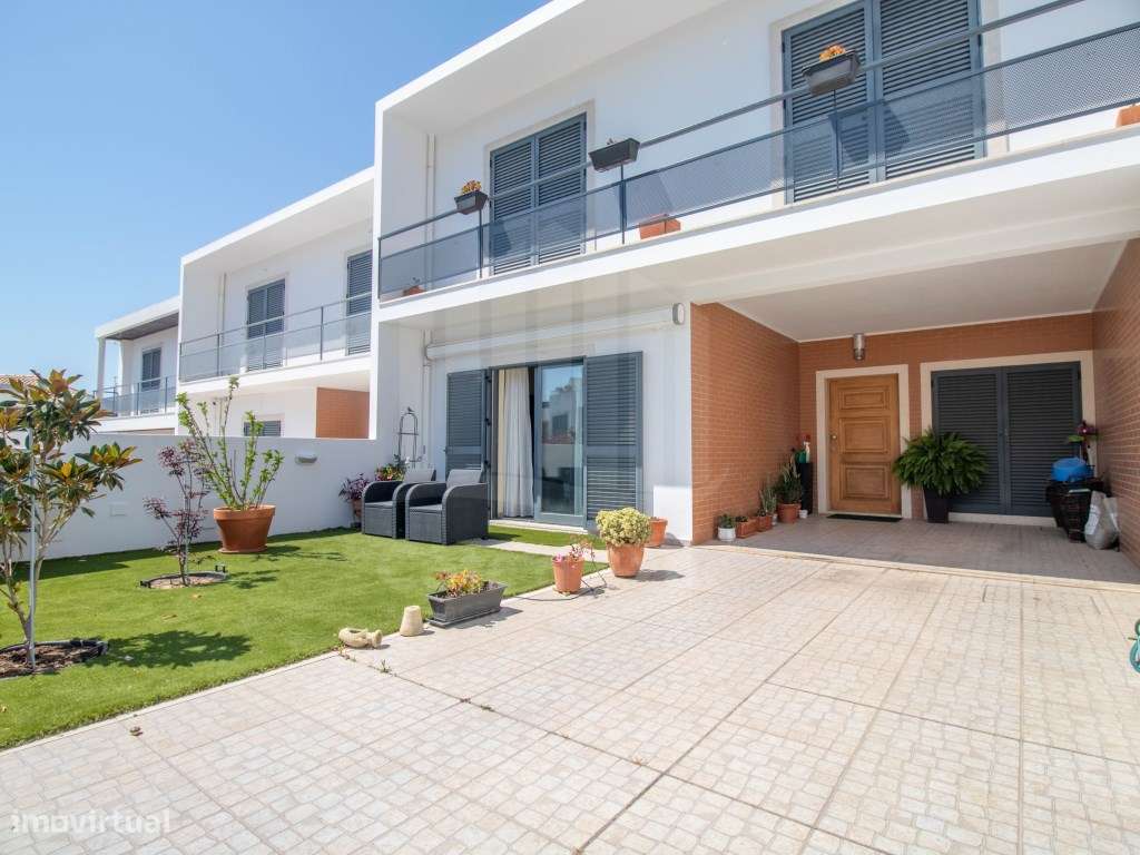 Moradia T3 Remodelada - Venda Nova, Sesimbra-22