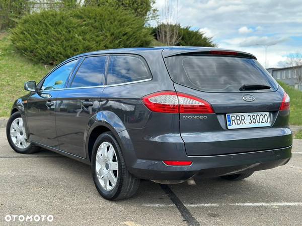 Ford Mondeo 2.0 TDCi Ambiente - 4