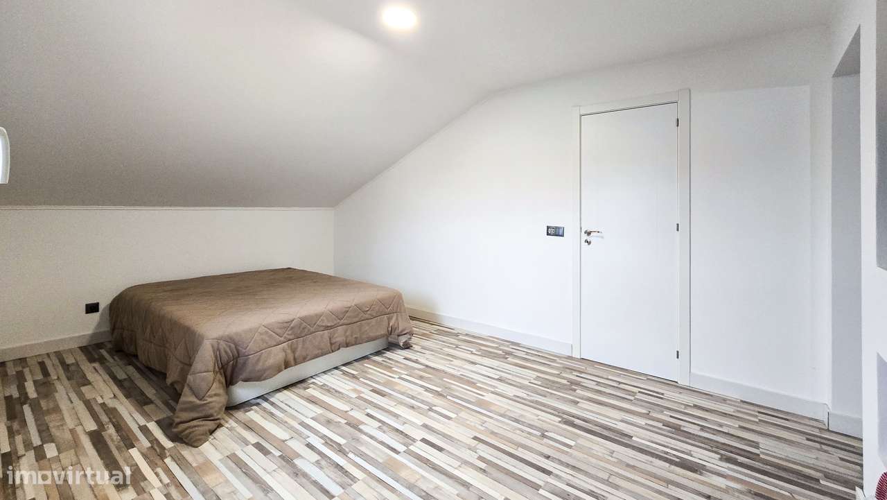 Moradia isolada de 3+2 assoalhadas - Garagem e espaço para piscina-22