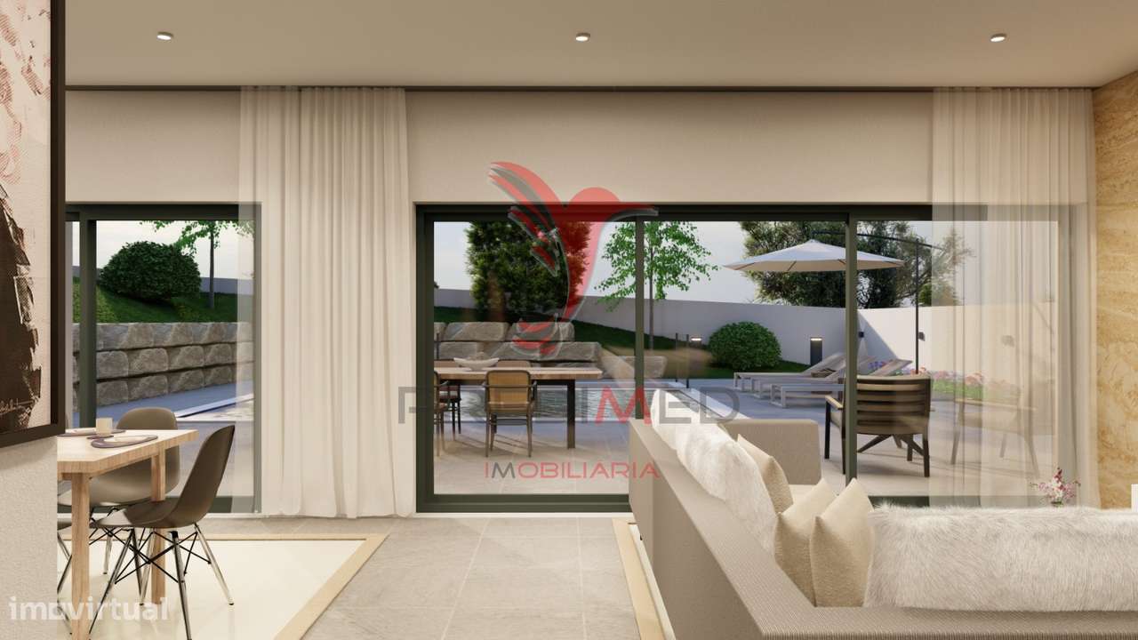 MORADIAS PATÂ DELUXE - T3 COM PISCINA E GARAGEM - Grande imagem: 2/14