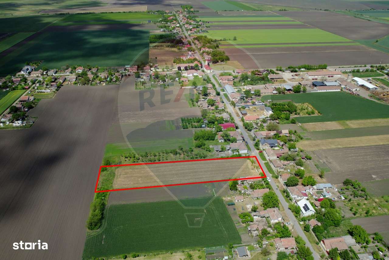 Teren intravilan 5,018mp Variasu Mare - 15 km de Arad/ str. Principală - Imagine principală: 4/15