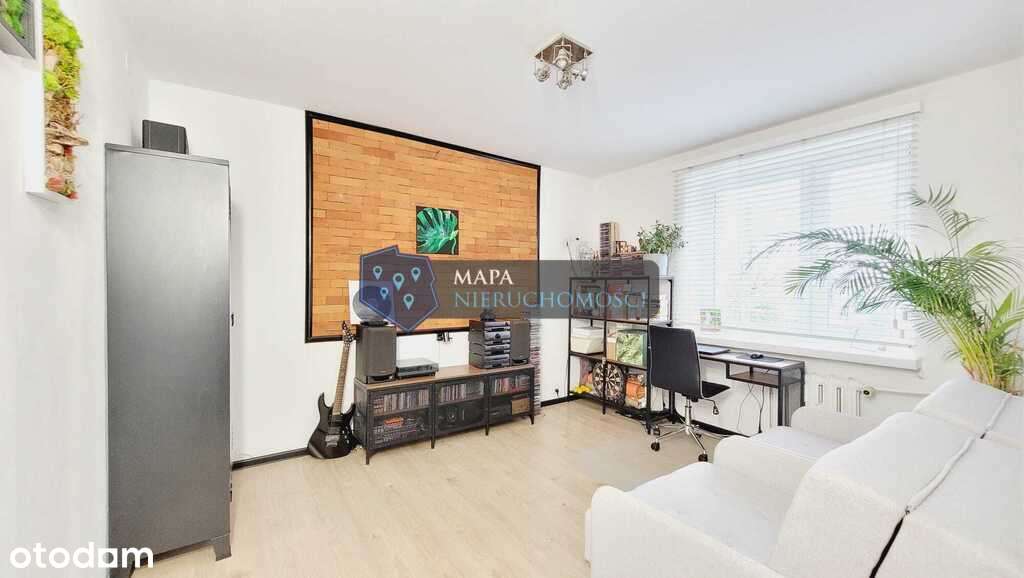 Wspaniałe trójstronne M4, teren ogrodzony Południe-13