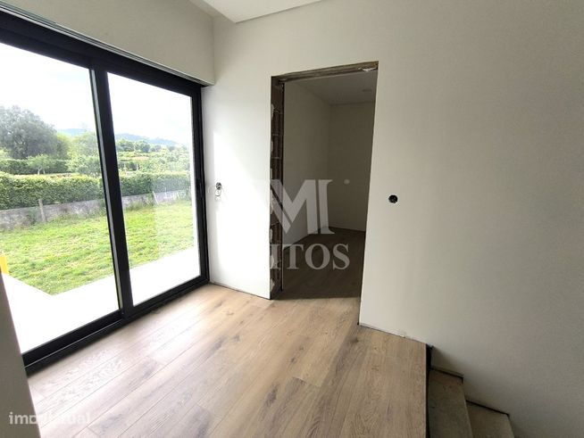 Moradia T4 nova para venda em Fragoso - Barcelos-12