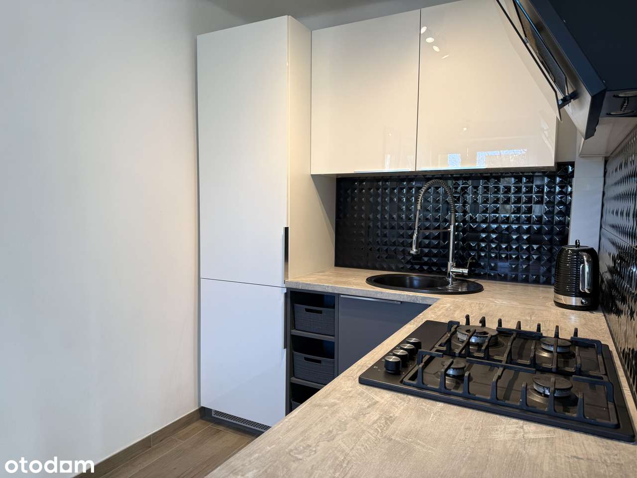 Przytulne mieszkanie z balkonem w centrum Lubina-7