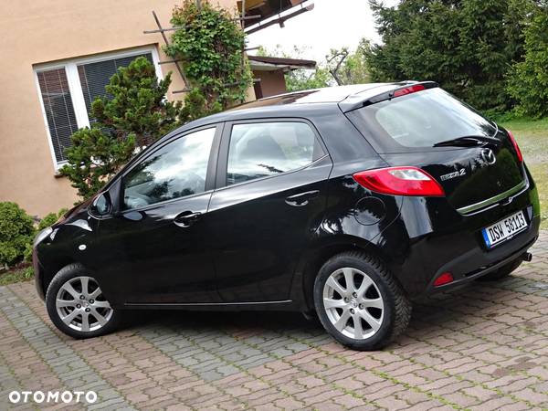 Mazda 2 - 10