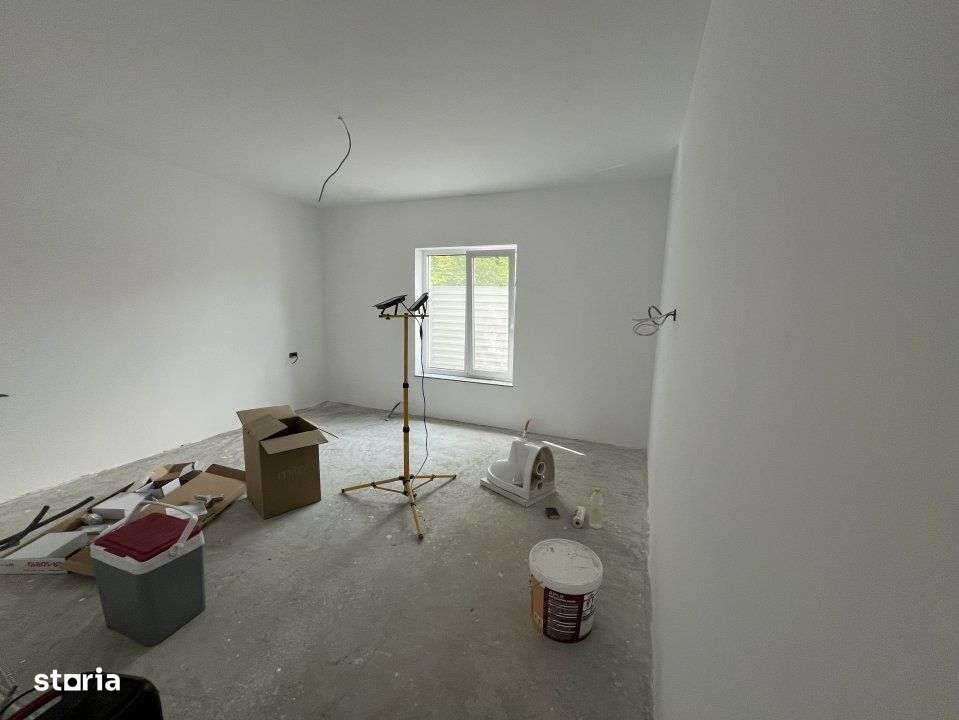 SUPEROFERTA! Casa la sol 3 camere, teren 370 mp, zona deosebita, Valu - Imagine principală: 5/7