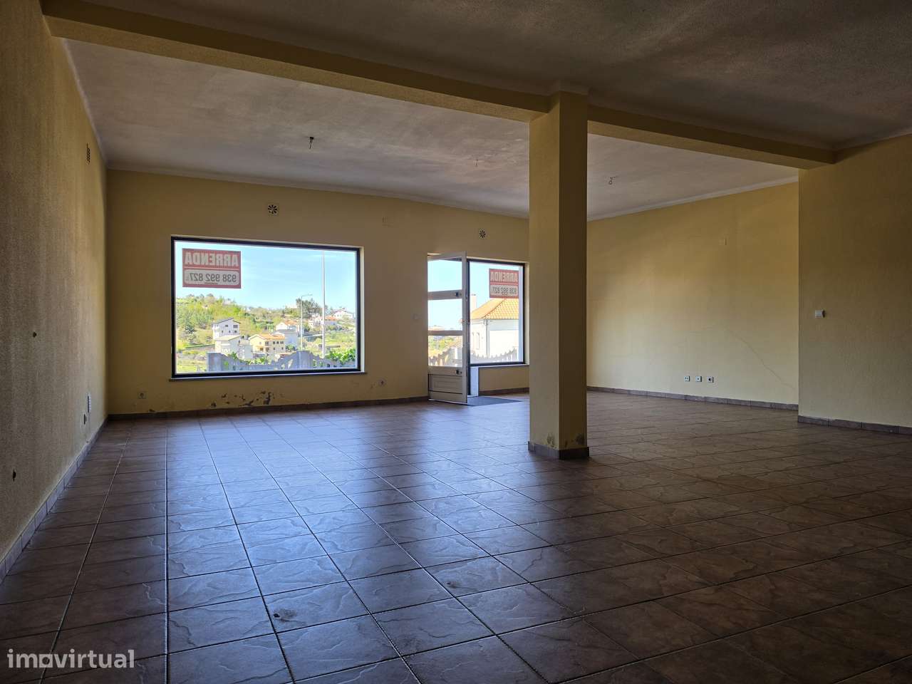 Loja Localizada na Avenida Principal Seia/S. Romão,  Vila Alzira. - Grande imagem: 4/19