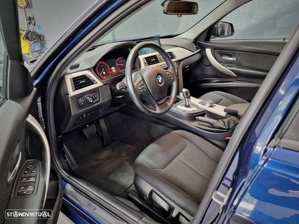 BMW 320 d Touring xDrive Advantage Auto - 5