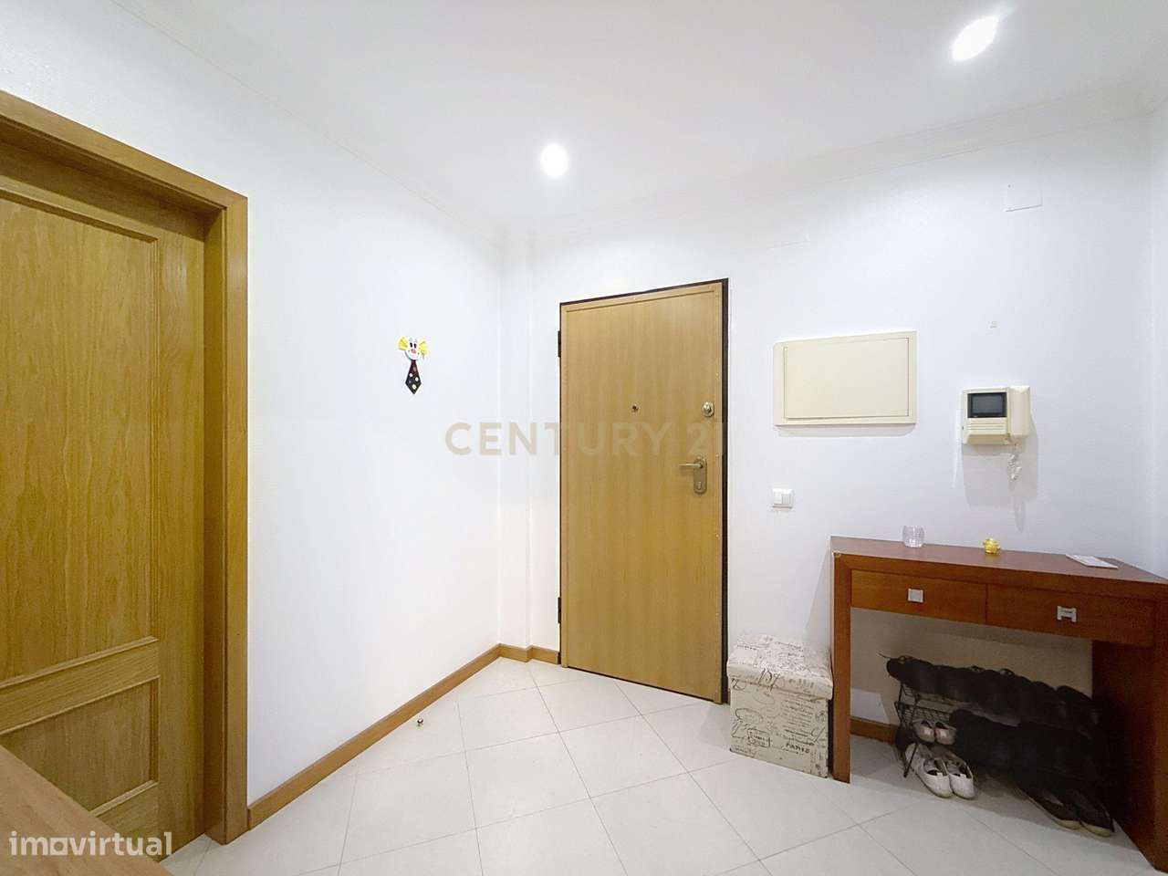 Apartamento T2 com lugar de garagem e arrecadação - Vale Gatos-7
