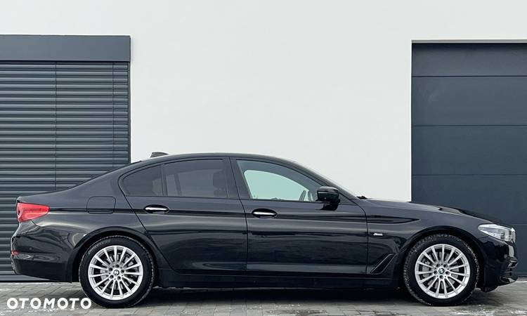 BMW Seria 5 530i xDrive Sport Line sport - 4