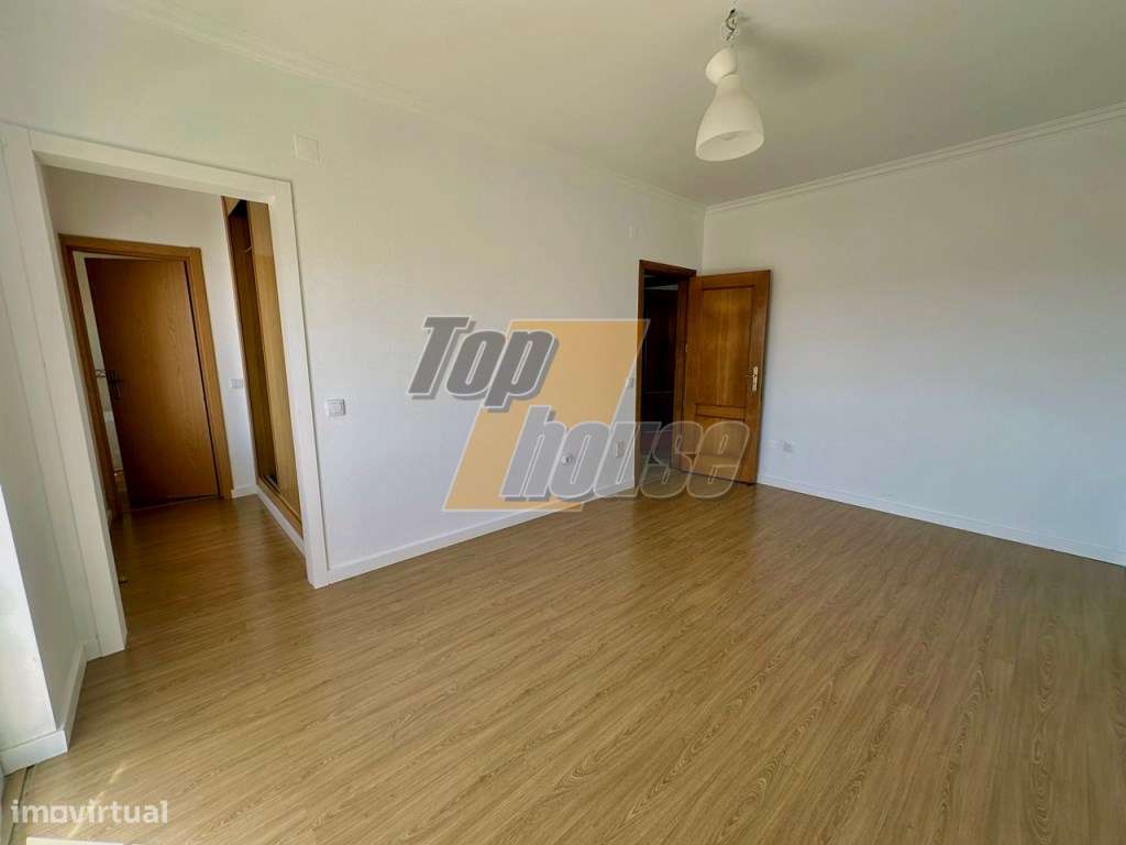 Moradia T4 com piscina e terreno de 900m2 - Quinta da Serralheira -...-39