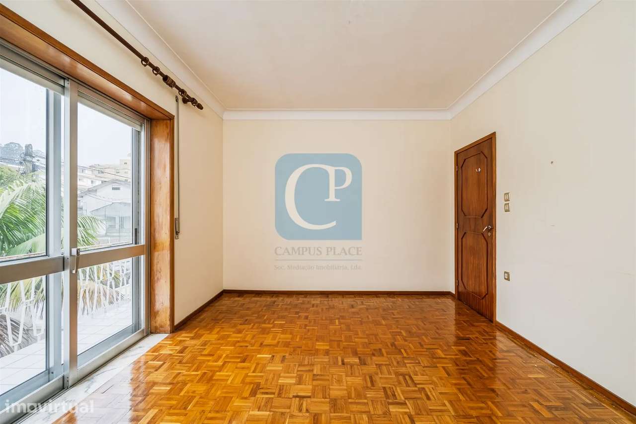 Moradia com dois apartamentos independentes em Vila Nova de Gaia - Grande imagem: 5/42