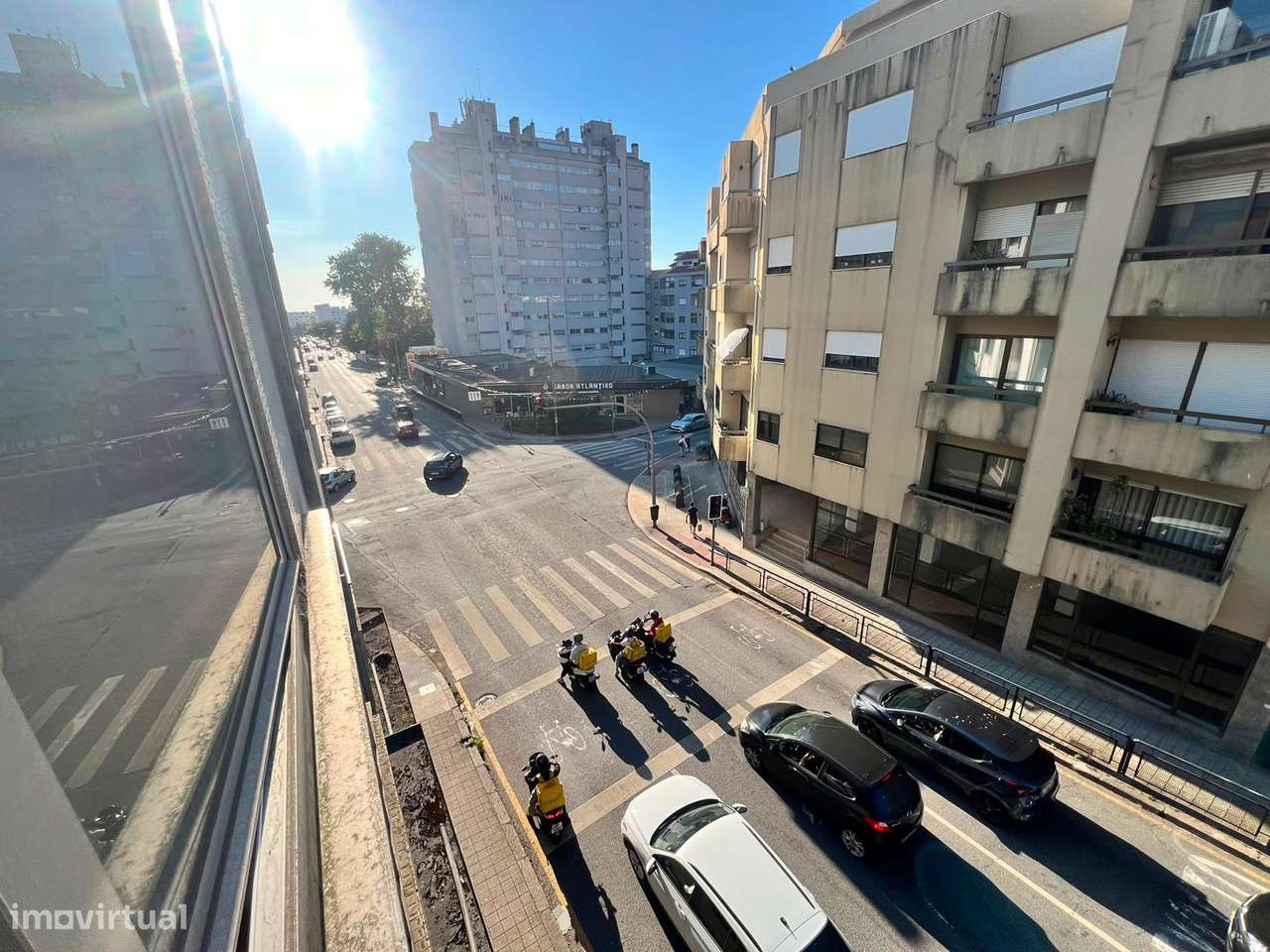 Apartamento T4 no Carvalhido com 3 casas de banho e varanda-7