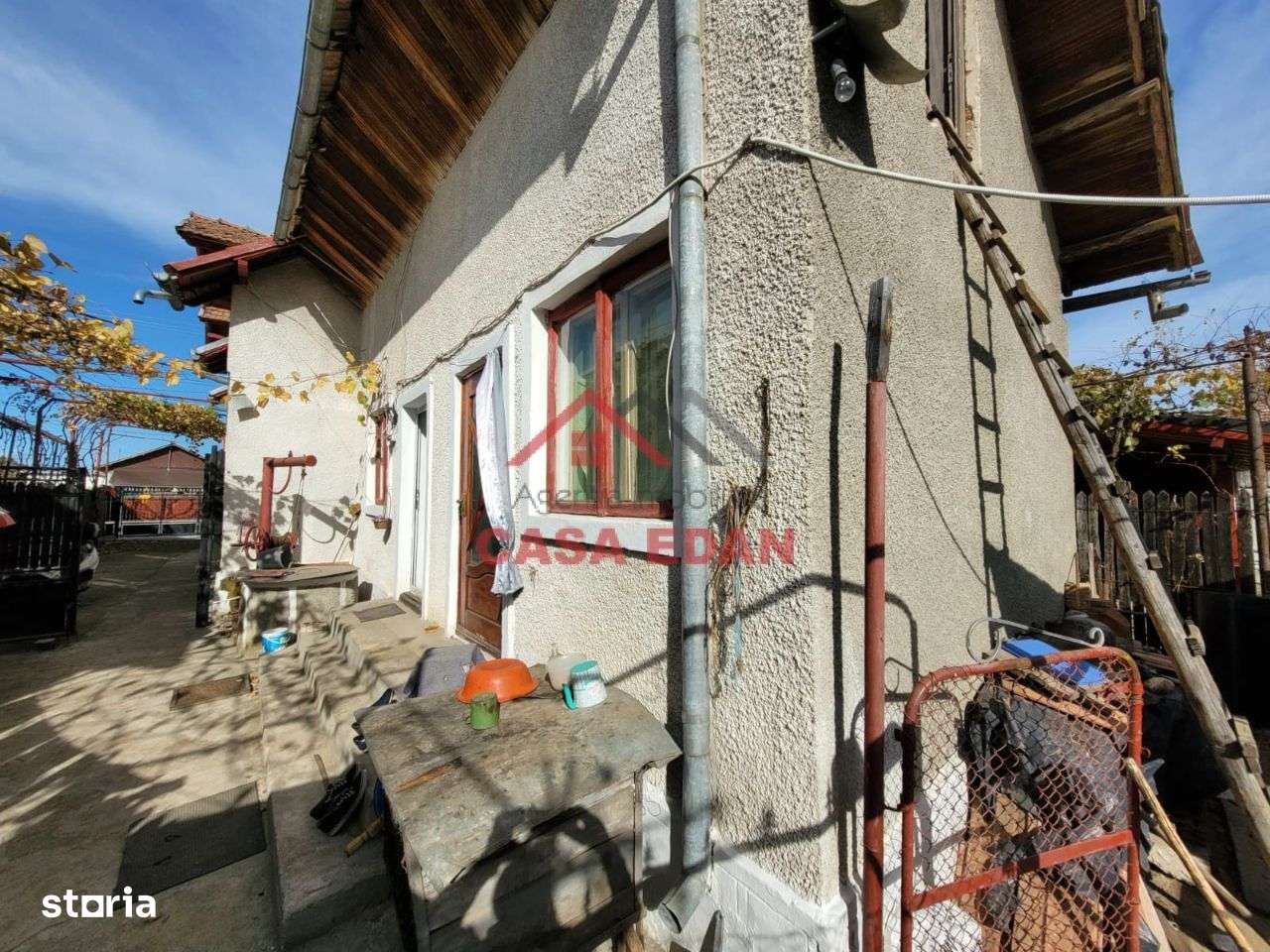 Casa in Magureni Ph 4 camere an 1996 teren 547mp 65.000e - Imagine principală: 5/17