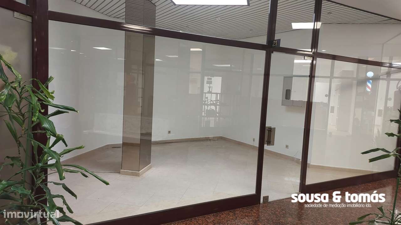 Loja  Arrendamento em Leiria, Pousos, Barreira e Cortes,Leiria - Grande imagem: 2/2