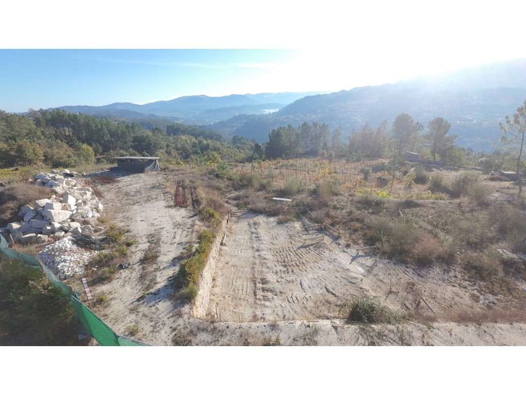 Terreno com Projeto Aprovado Vista Serra da Aboboreira e Marão-36