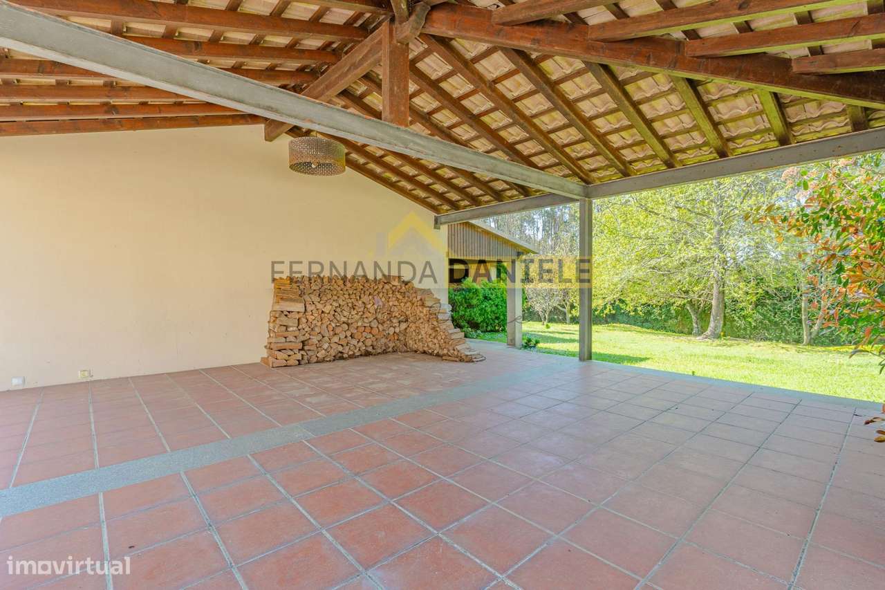 Moradia em Travanca com 3 suítes e 1425m2 de terreno-22