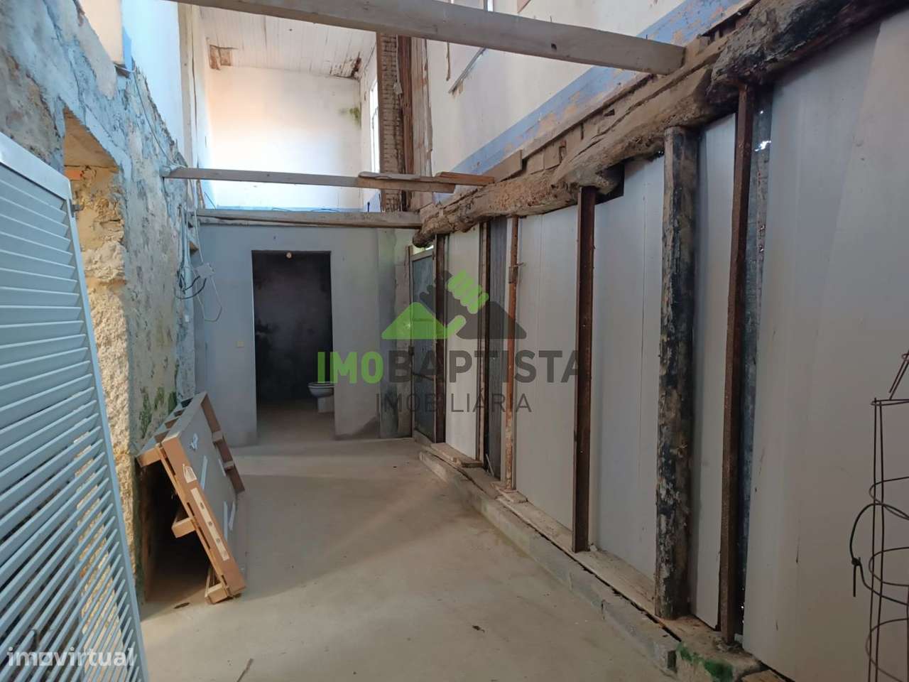 Quinta para restauro em Guisande (9066 m2)-11