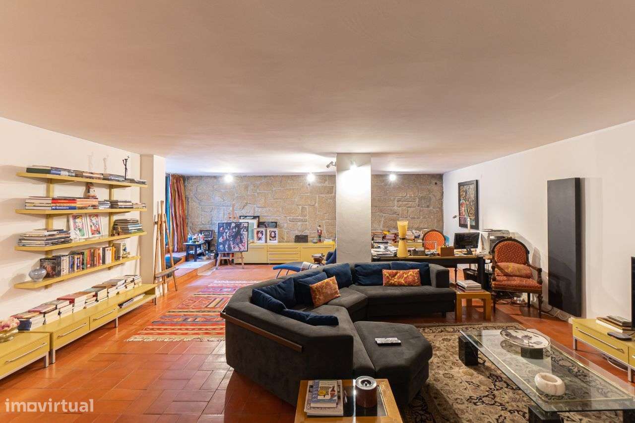 Moradia totalmente remodelada na melhor zona das Antas-41