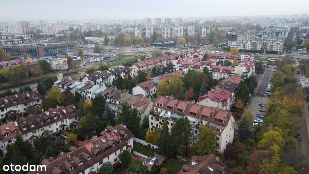 Wielopoziomowe mieszkanie na zamkniętym osiedlu-11