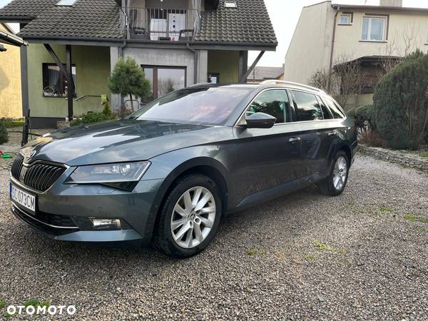 Skoda Superb 1.6 TDI Style Greenline - 9