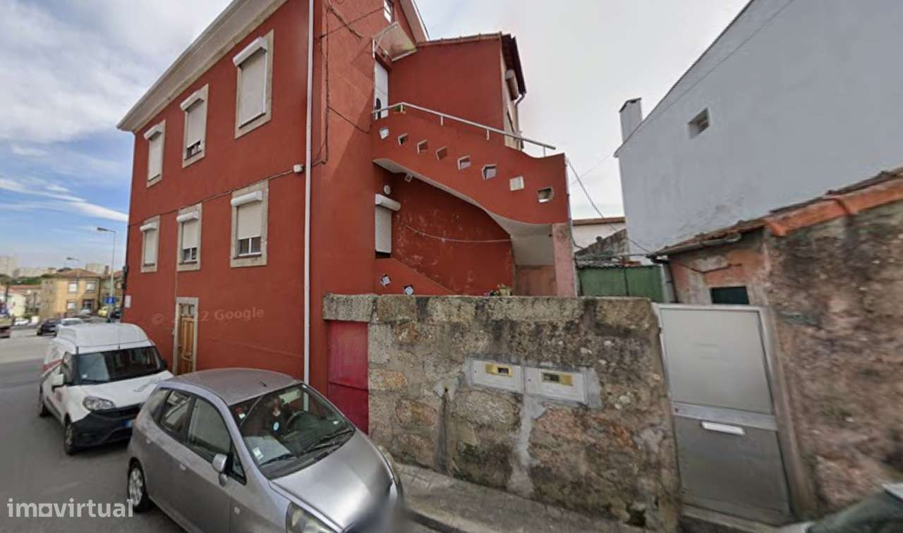 Terreno ao H. S. João para 10 Frações | Zona ARU-6