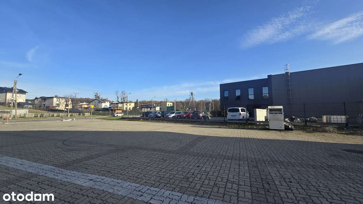 Budynek usługowy z dużym parkingiem, przy DK78! OFERTA 0%-0