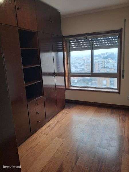 T3 junto ao pavilhão municipal nortecoope - Grande imagem: 5/12