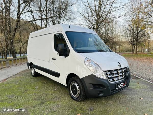 Renault Master Outro - 2