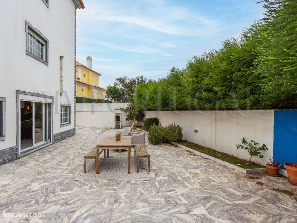 Moradia T4+1 em Ribamar: Onde o Mar e o Conforto se Encontram-32