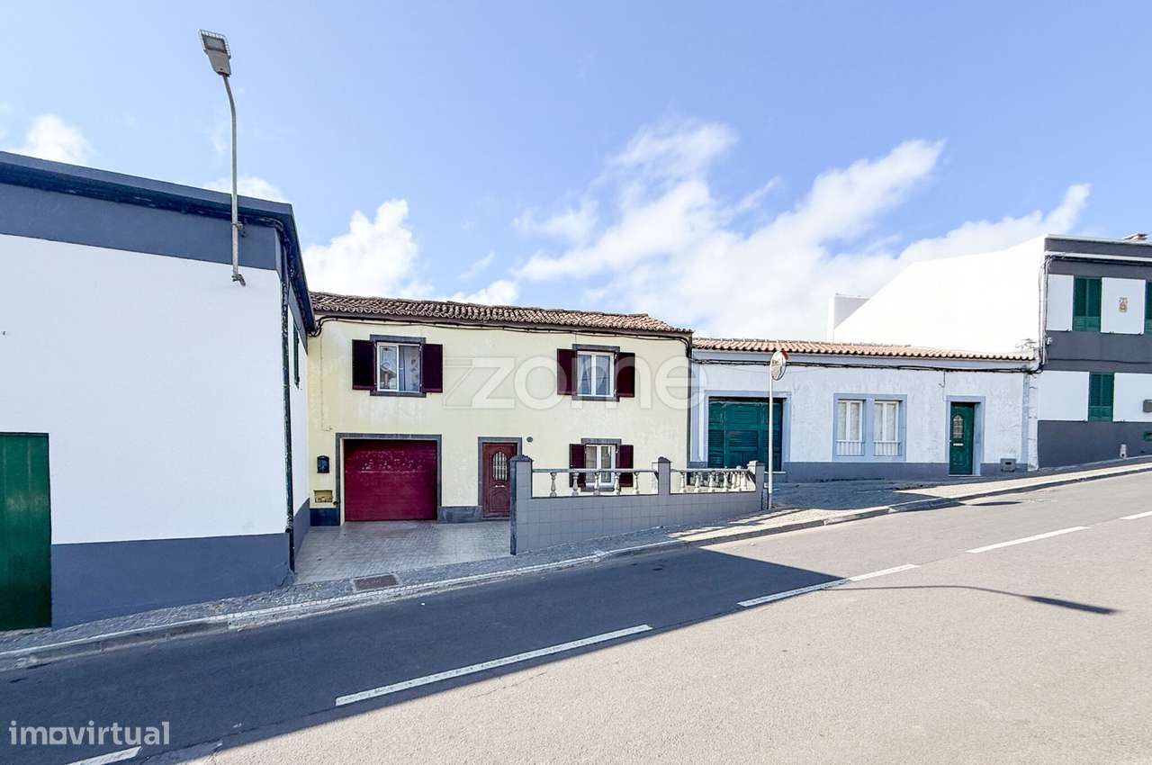 Moradia T3 em Santa Cruz, na Lagoa - Grande imagem: 3/28