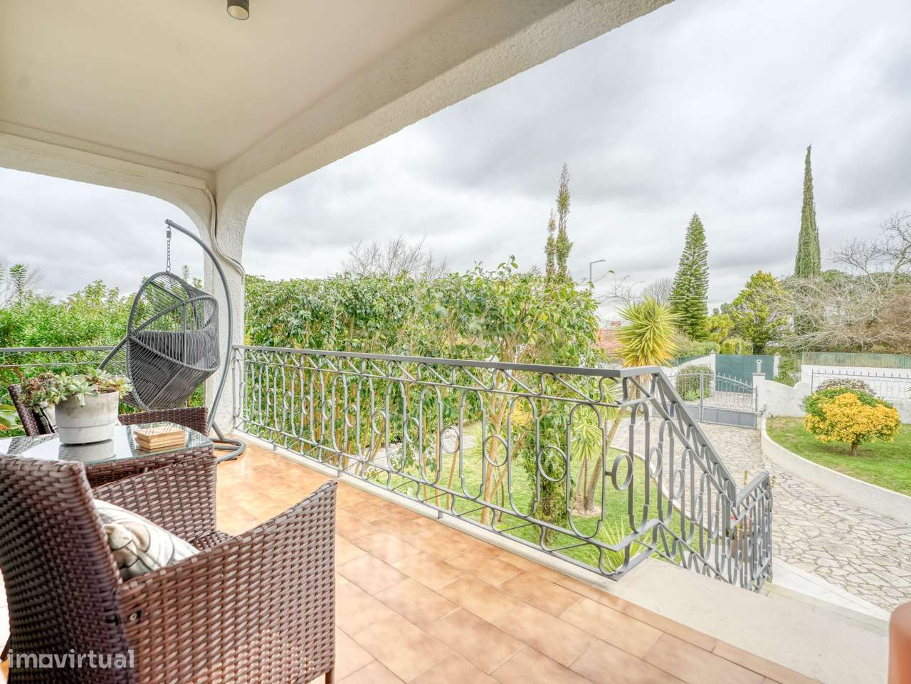 Magnífica Moradia T6 com Piscina, Garagem e Vista Desafogada em Sesimb-38