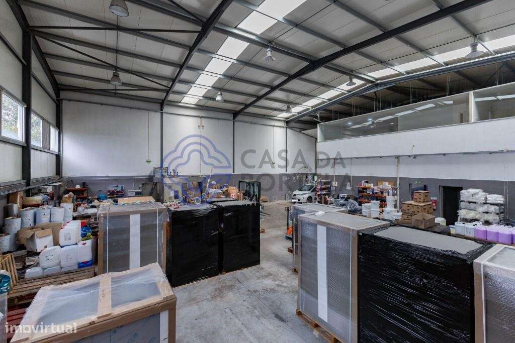 Venda de armazém industrial, escritório e logradouro em Ermesinde-7