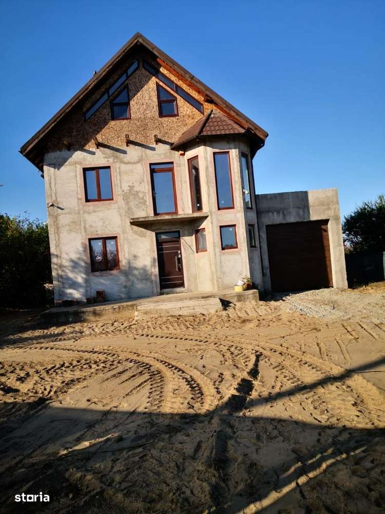 Casa individuala/ 1 Decembrie/ langa DE85 - Imagine principală: 3/5