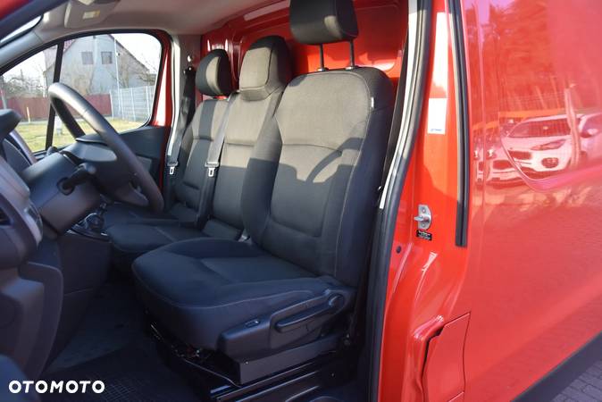 Renault TRAFIC - 23