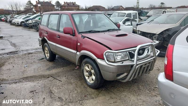 Dezmembram Nissan Terrano 2, an 2000, 2.7 D - 1