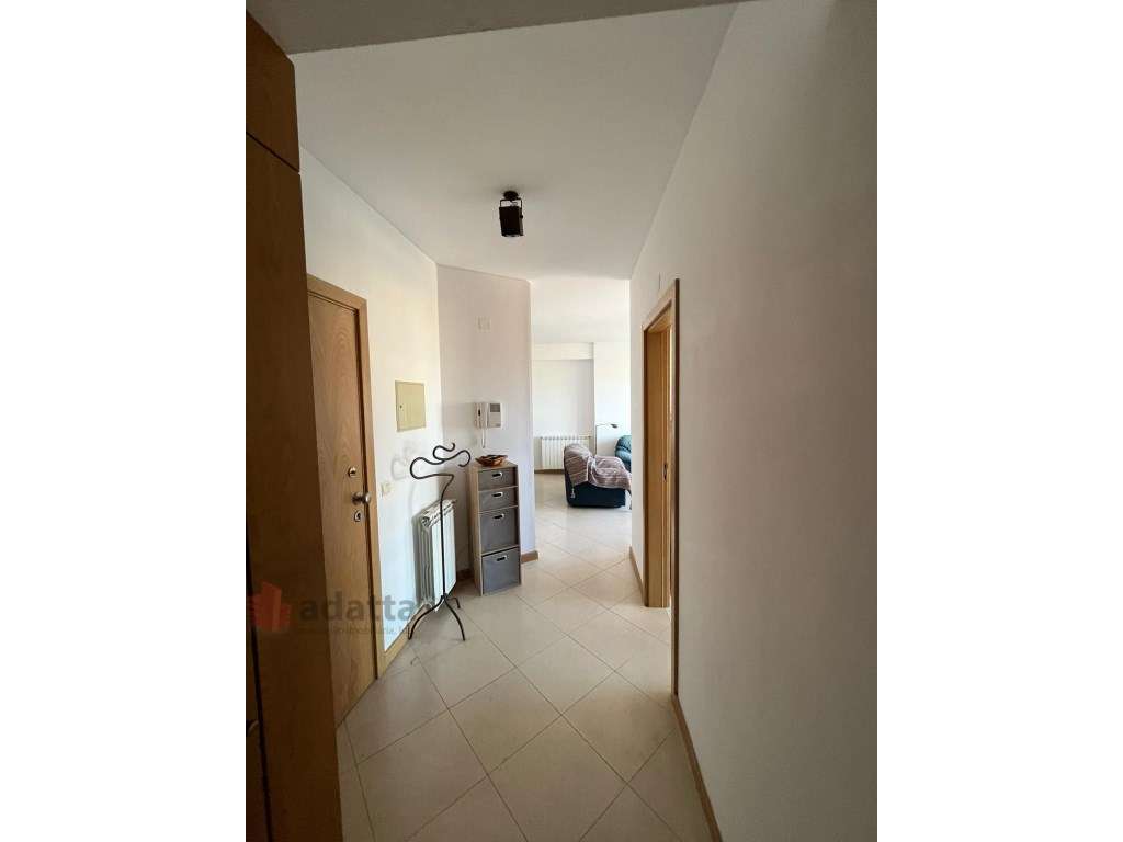 Apartamento T2 mobilado na Marginal da Figueira da Foz [com garagem] - Grande imagem: 5/30