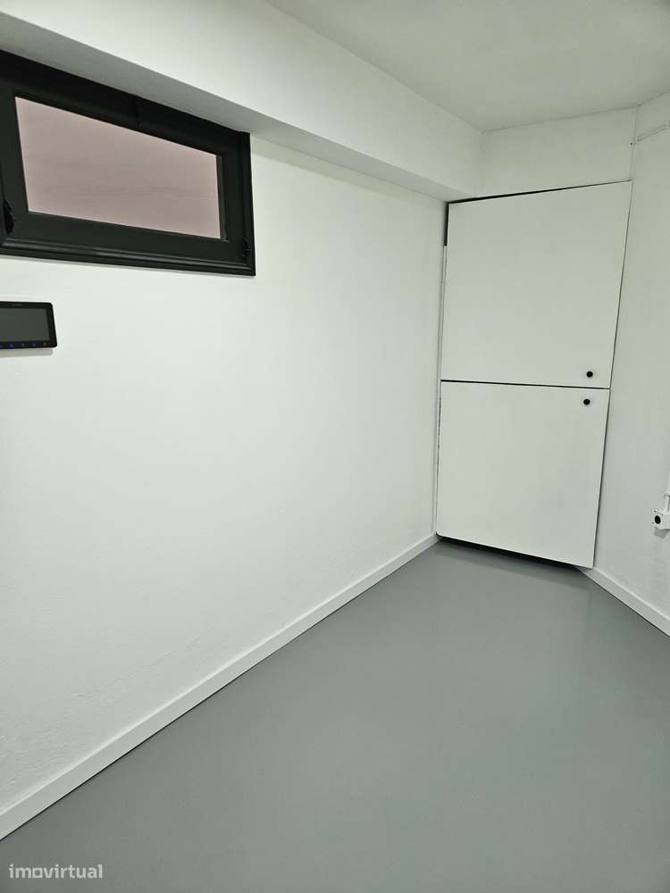 Garagem com excelentes áreas-28