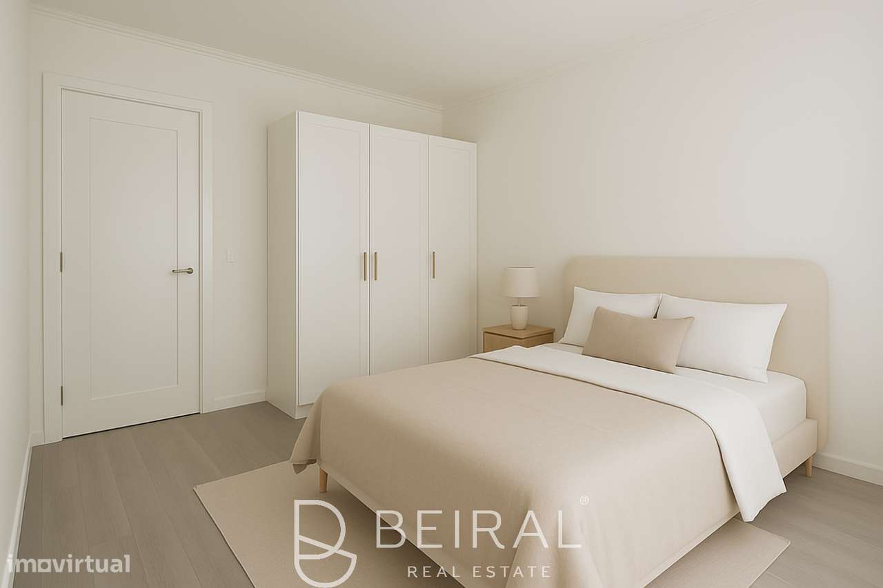 Apartamento T2 com logradouro no centro de Lisboa-7