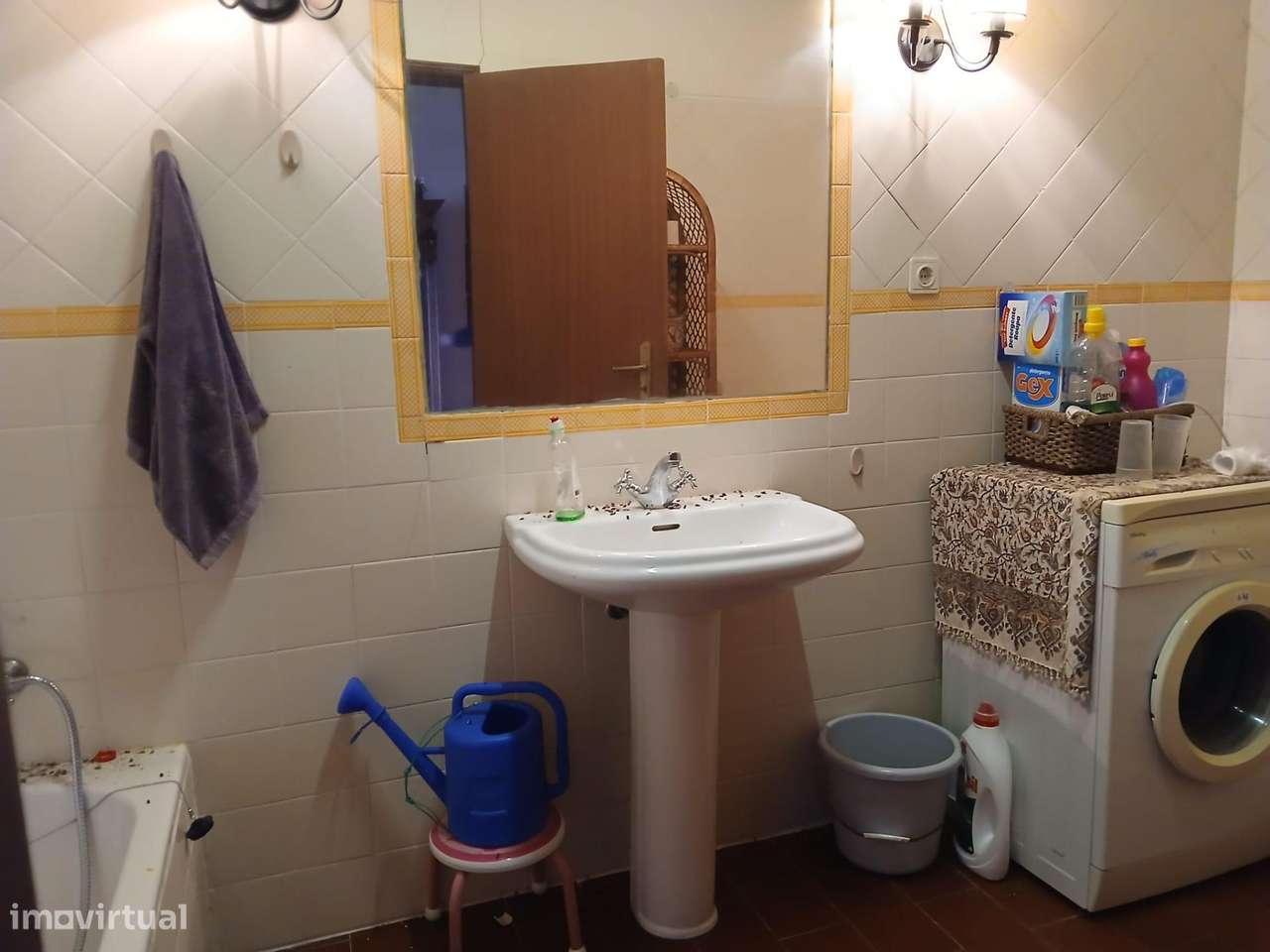 Moradia T4 com Piscina e Terreno Próxima de Constância-14