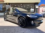 Tesla Model X - 8