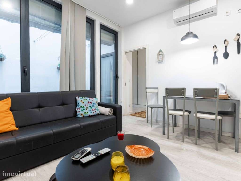 T0 com Terraço - Rés-do-Chão - Grande imagem: 4/9