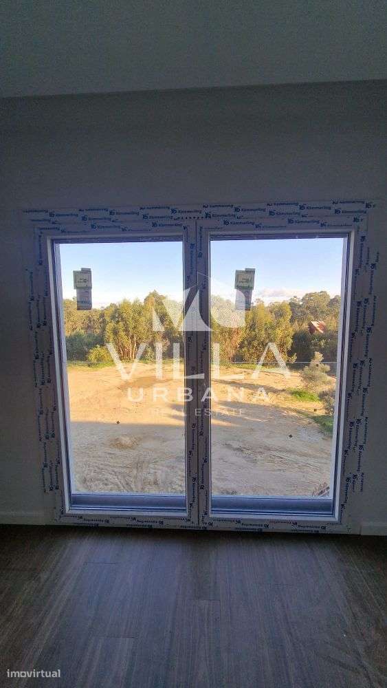 Apartamento T3+1 Duplex em Vale Milhaços-16