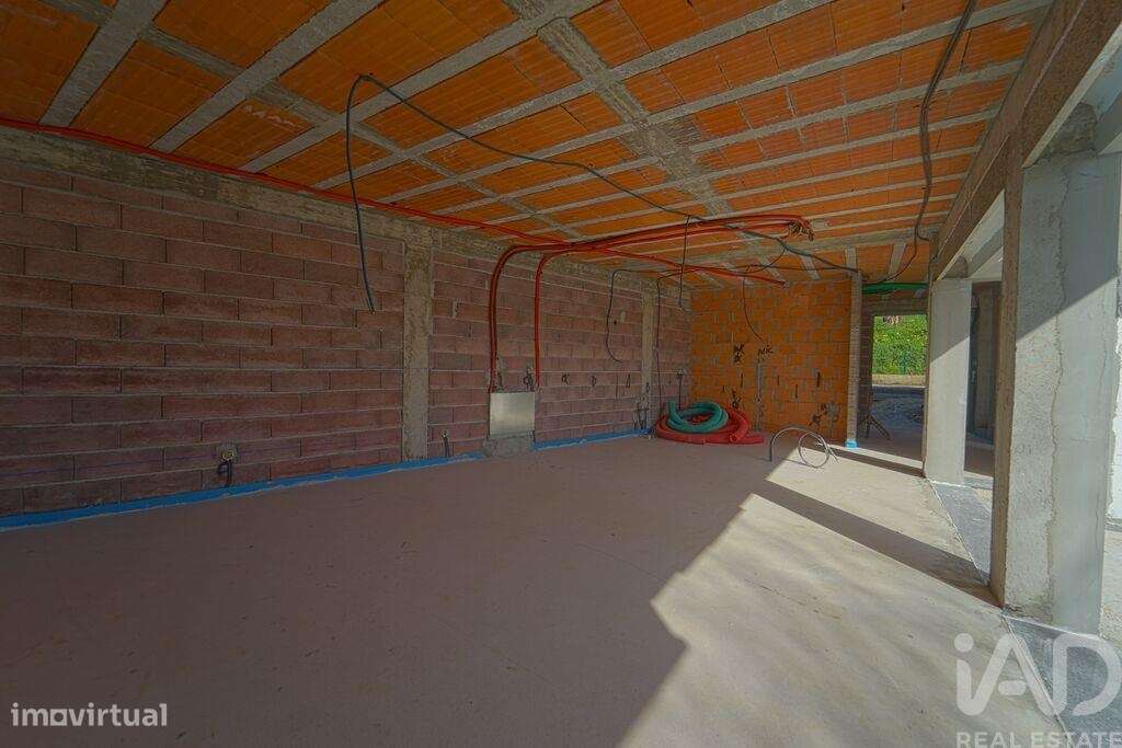 Casa / Villa T3 em Palmeira de Faro e Curvos de 230,00 m2 - Grande imagem: 2/30