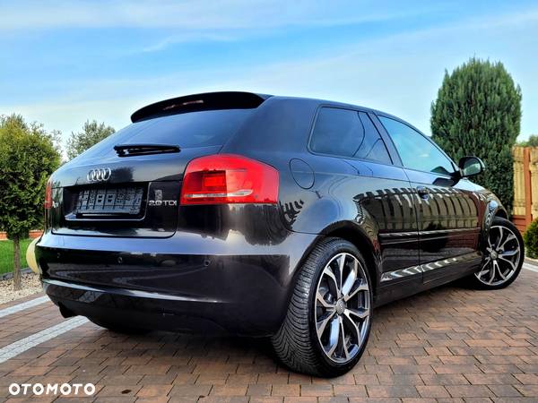 Audi A3 2.0 TDI DPF S line Sportpaket - 18